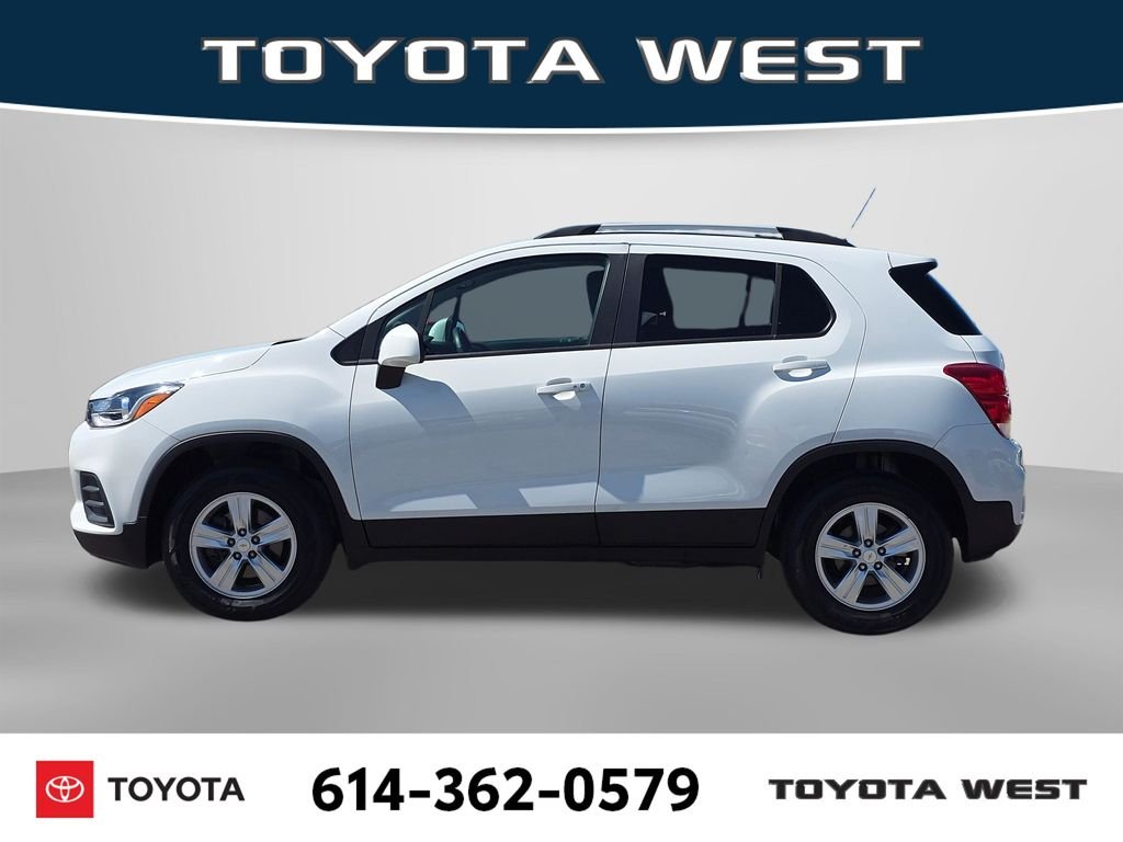Used 2022 White Chevrolet LT image 10