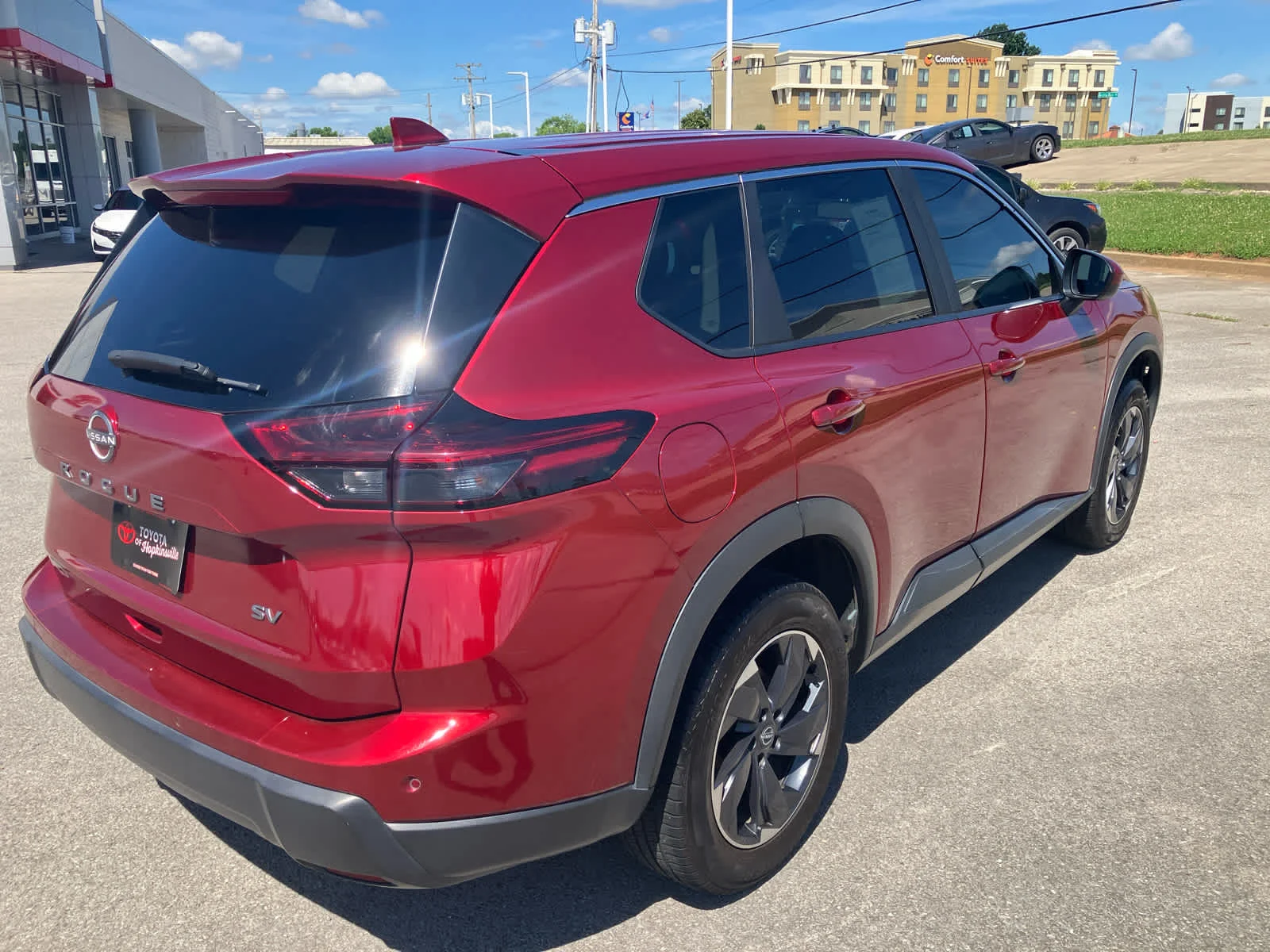 Used 2024 Scarlet Ember Tintcoat Nissan SV image 7