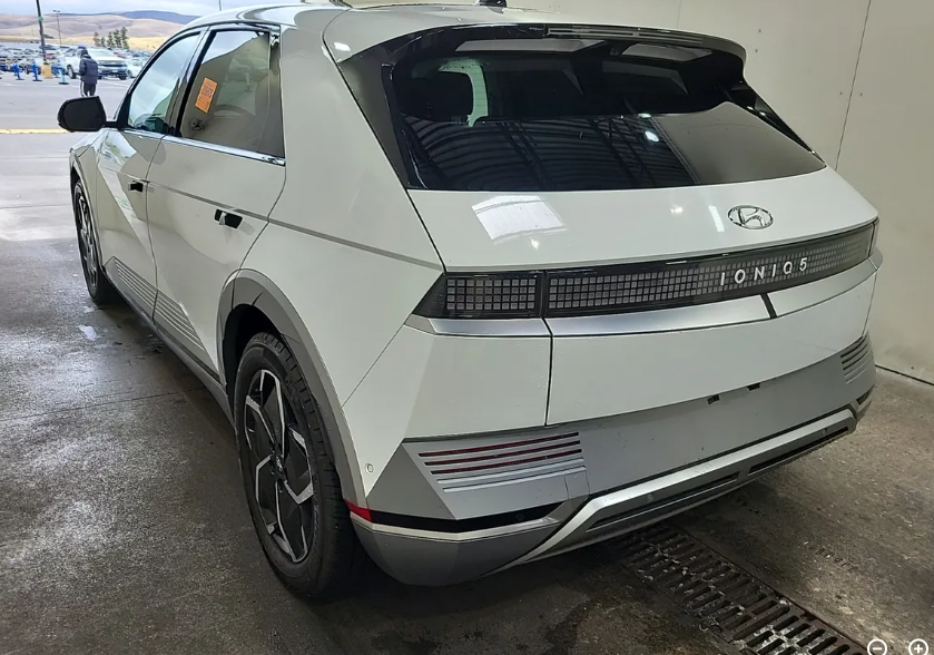 Used 2024 Hyundai IONIQ 5 Limited with VIN KM8KR4DEXRU302246 for sale in Eugene, OR