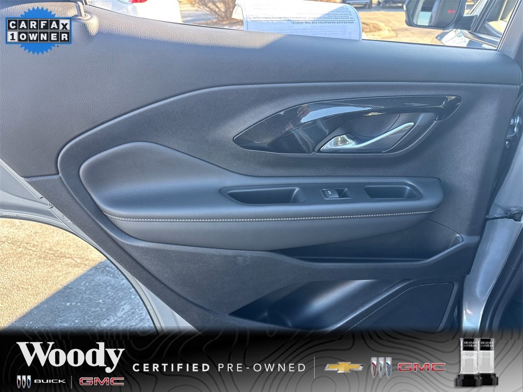 2023 GMC TERRAIN - Image 30