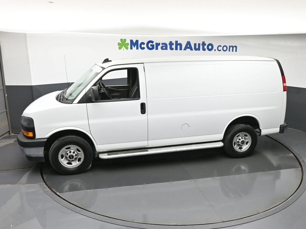 Used 2024 White GMC Work Van image 19