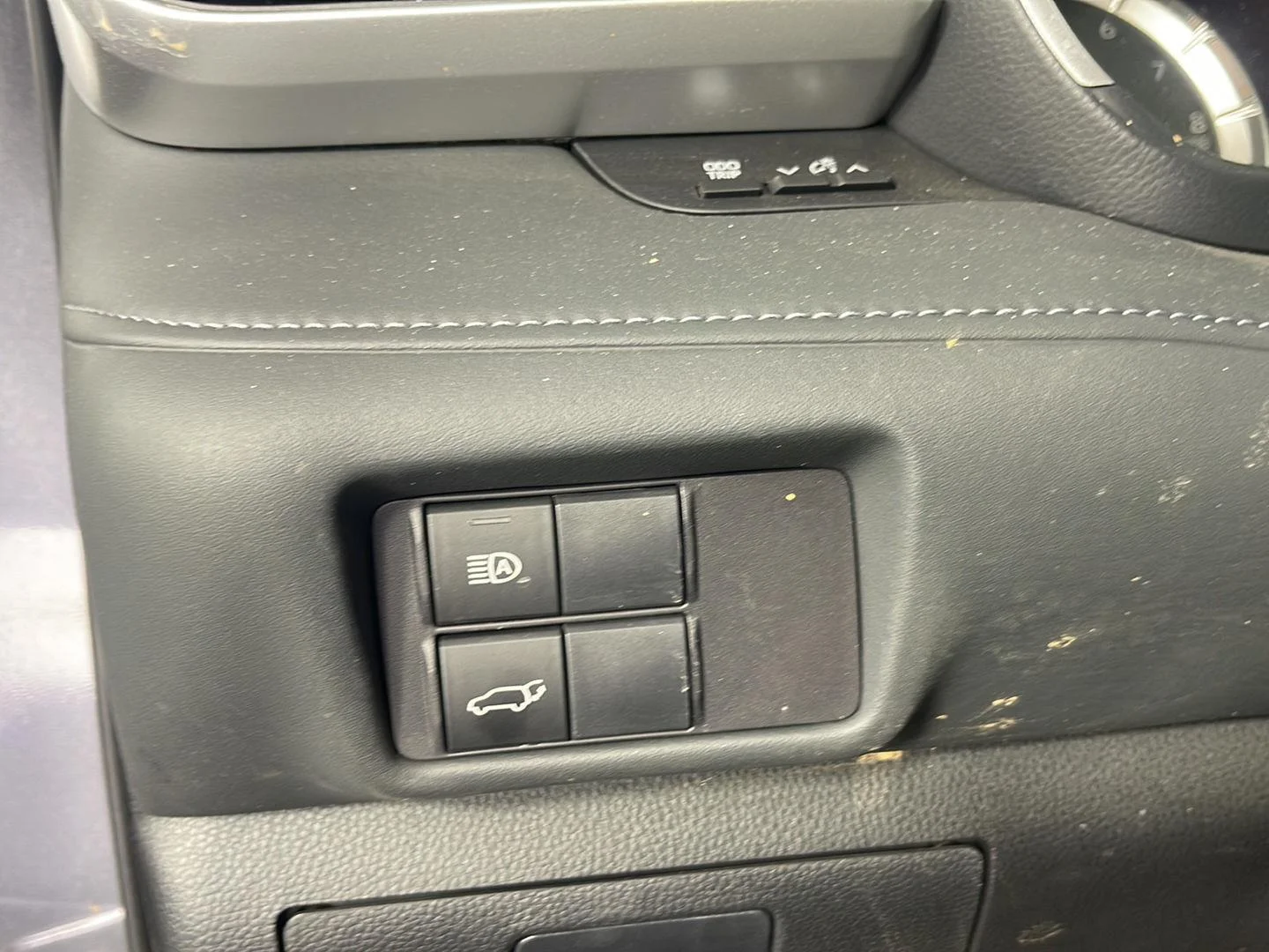 Used 2022 Magnetic Gray Metallic Toyota XLE image 15
