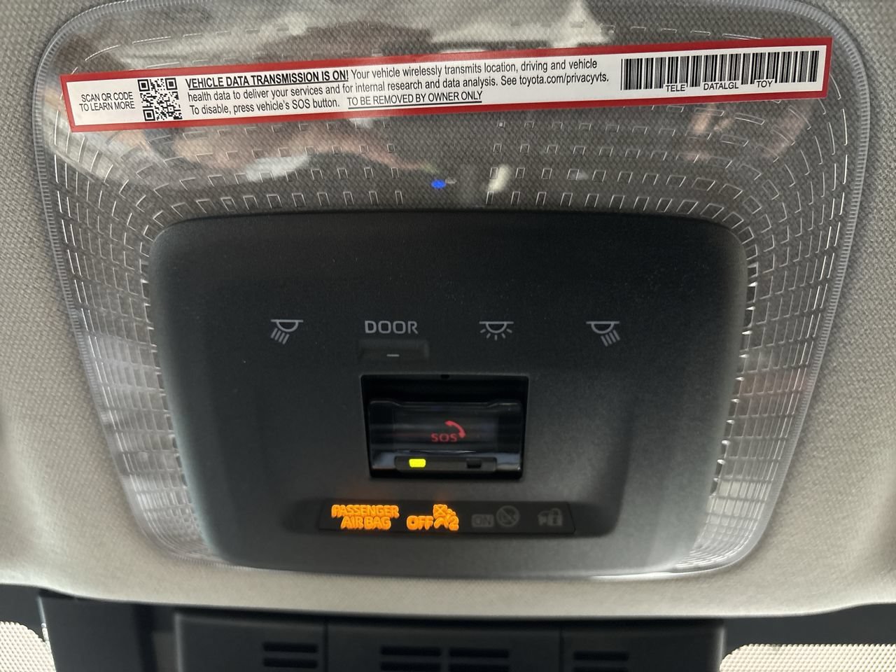 2026 Toyota Prius Plug-in Hybrid SE - Photo 16