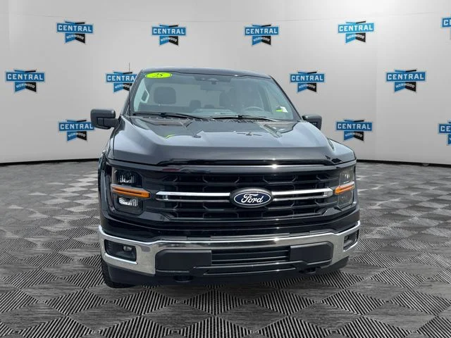 Used 2025 Black Ford XLT image 8
