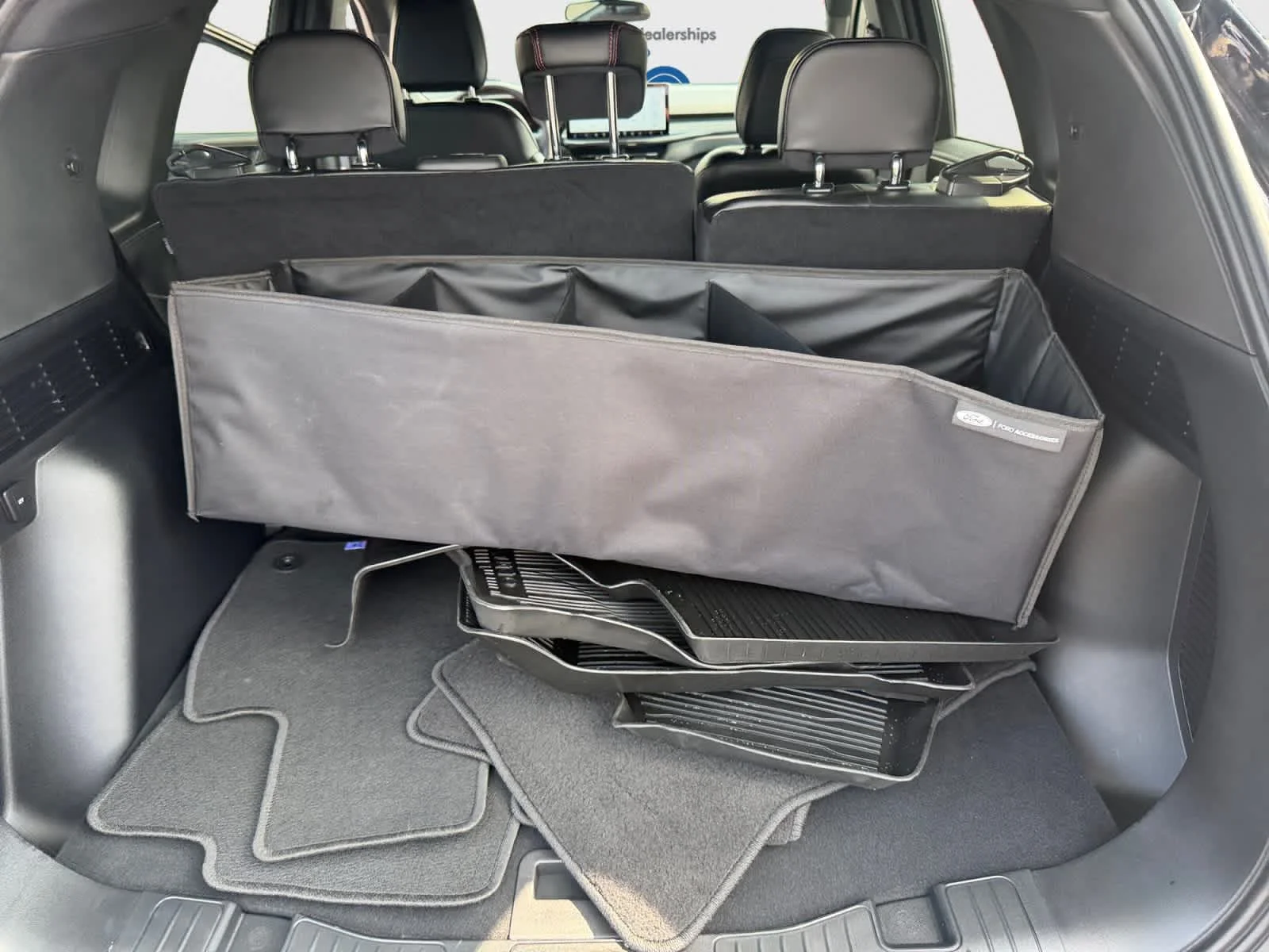 Used 2024 Agate Black Ford ST-Line image 21