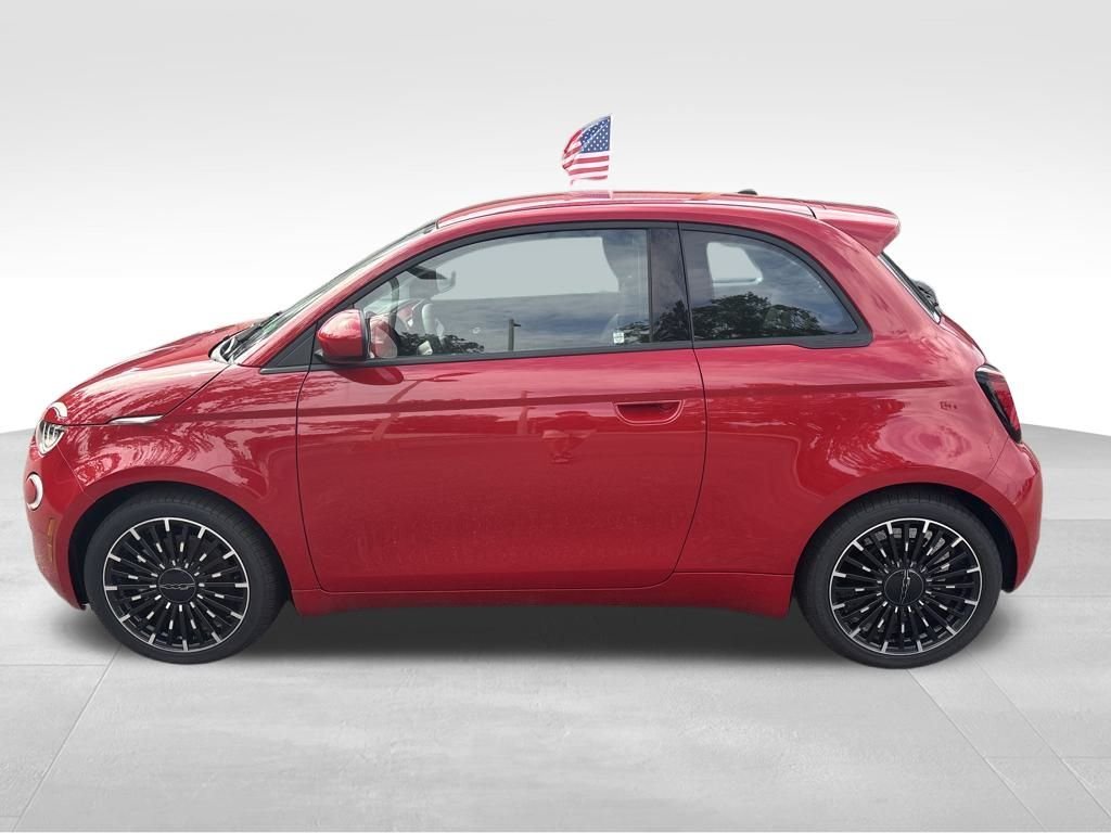 2024 Fiat 500e Red photo 3