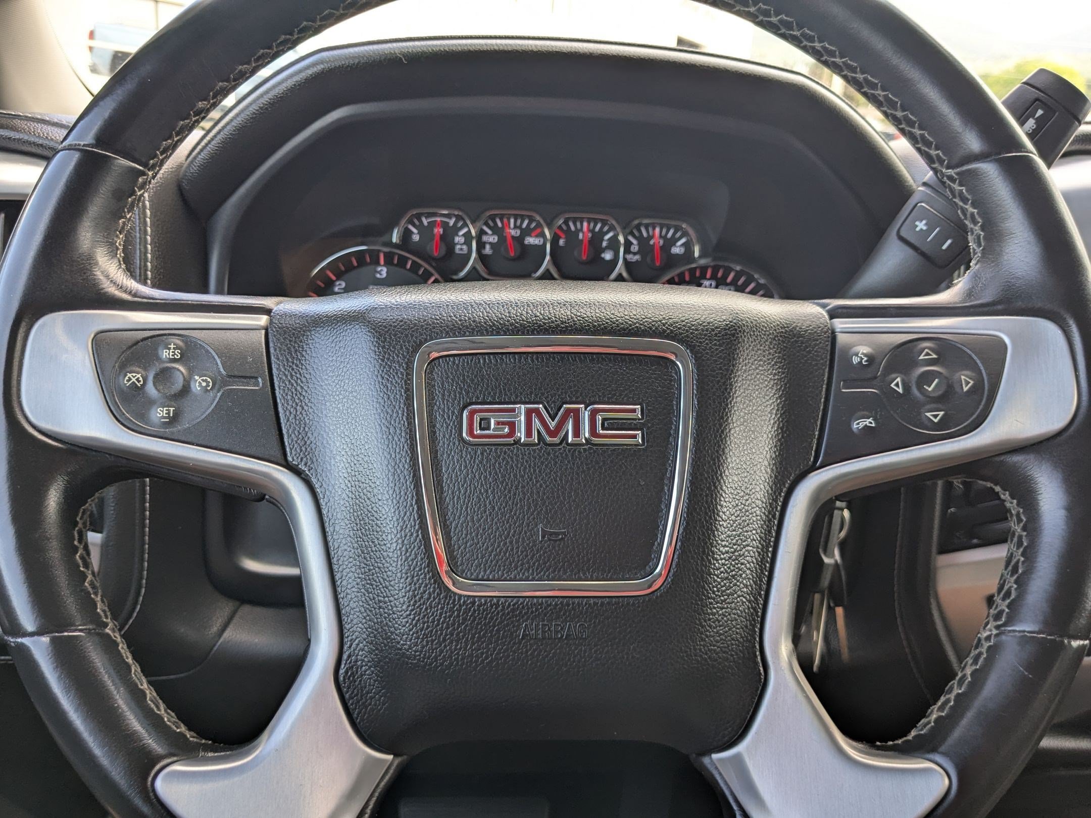 Used 2014 Stealth Gray Metallic GMC SLE image 16