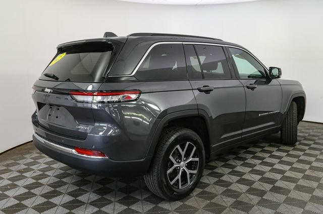 Used 2025 Gray Jeep Limited image 14