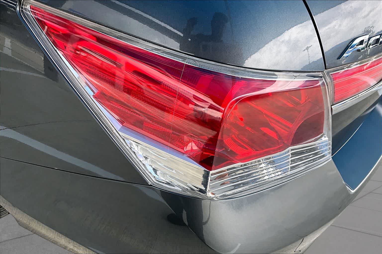 Used 2012 Polished Metal Metallic Honda LX image 27