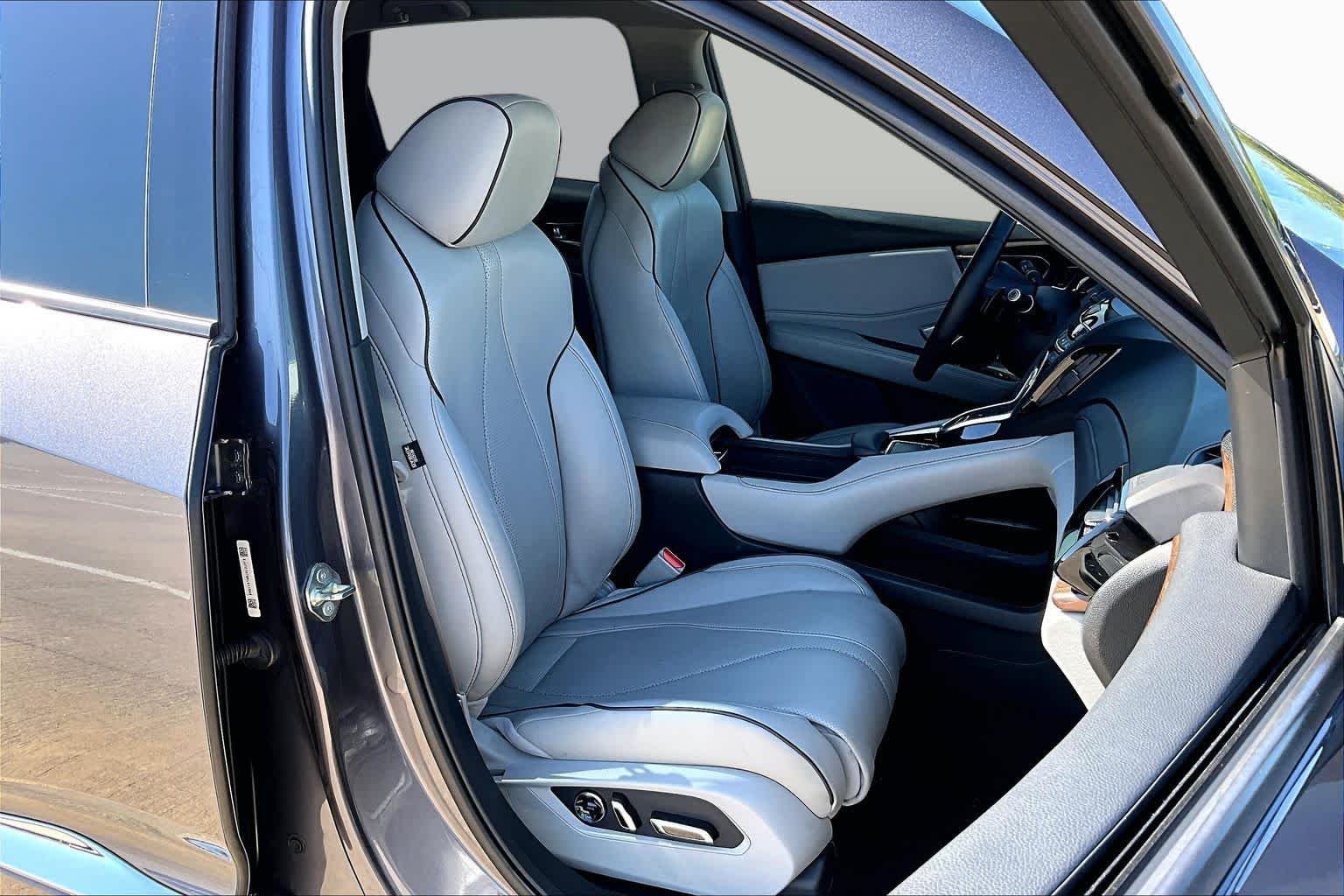 Used 2019 Modern Steel Metallic Acura w/Advance Pkg image 9