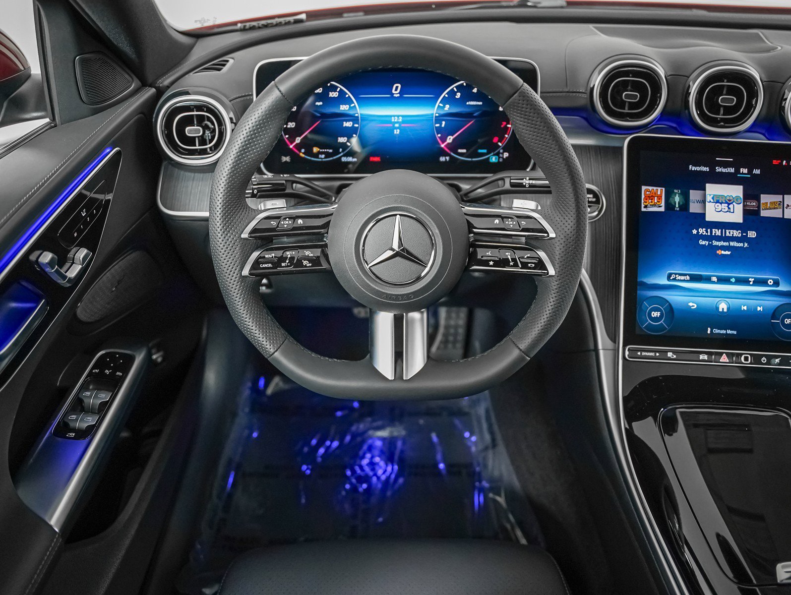 New 2026 MANUFAKTUR Patagonia Red Metallic Mercedes-Benz C 300 image 13