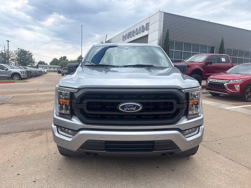 Used 2023 Silver Metallic Ford XLT image 3