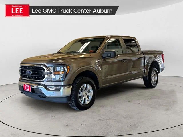 Used 2023 Gray Ford XLT image 1