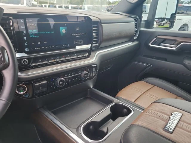 Used 2025 Beige Chevrolet High Country image 21
