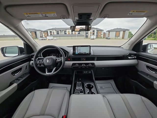 2025 Honda Pilot Touring - Photo 62