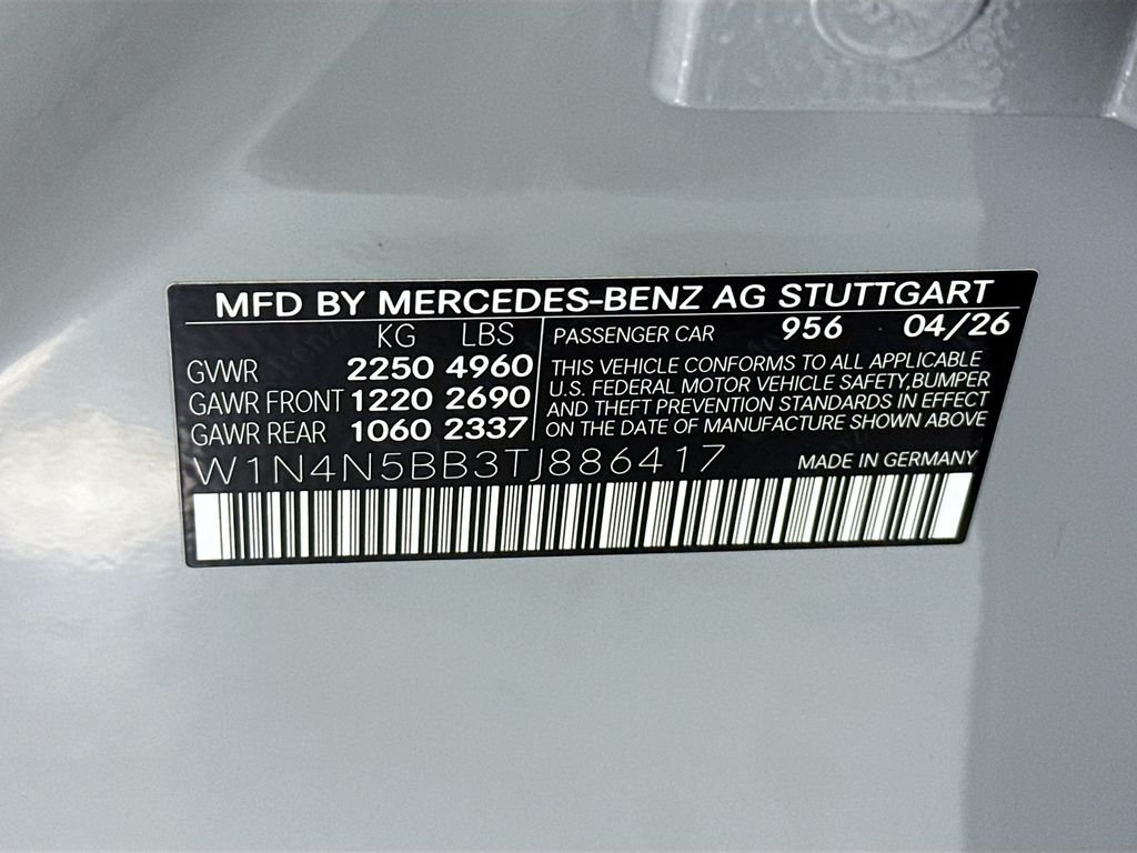 New 2026 MANUFAKTUR Alpine Gray Mercedes-Benz GLA 35 AMG® image 33