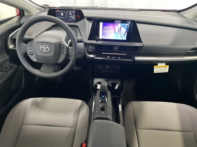2026 Toyota Prius LE - Photo 9