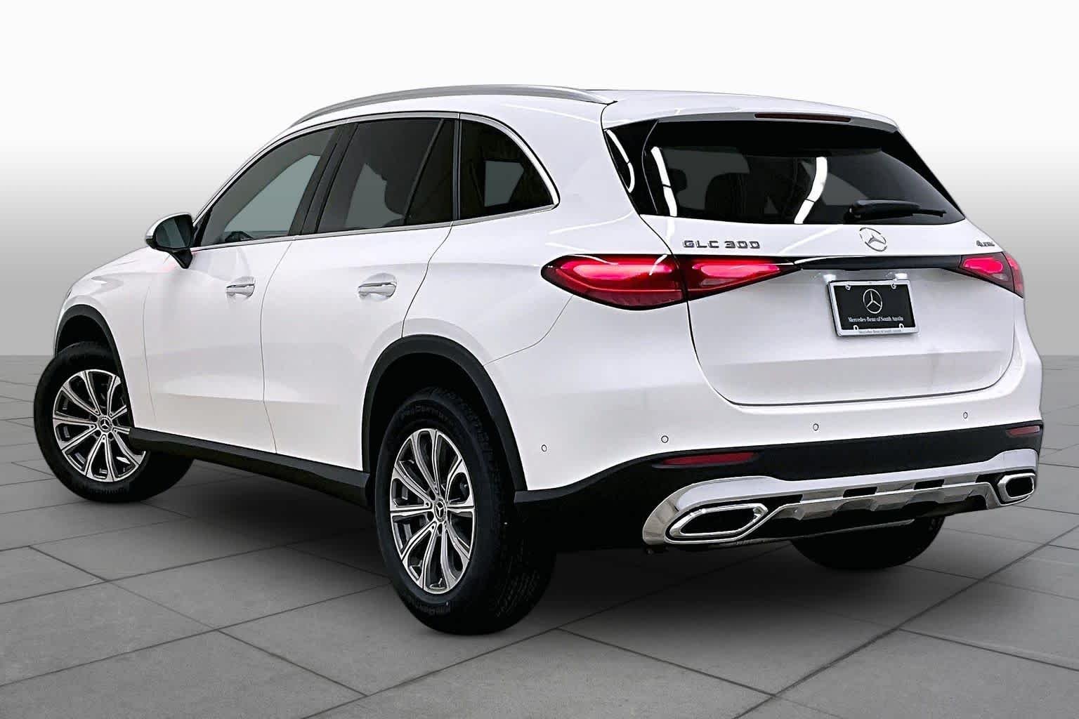 New 2026 Polar White Mercedes-Benz GLC 300 image 12