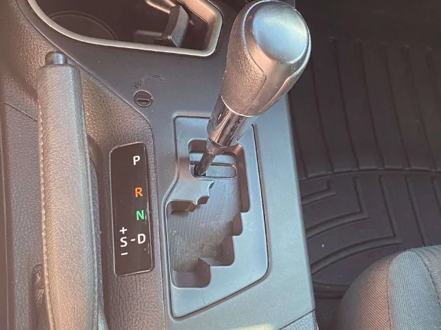 Used 2018 Gray Toyota LE image 17