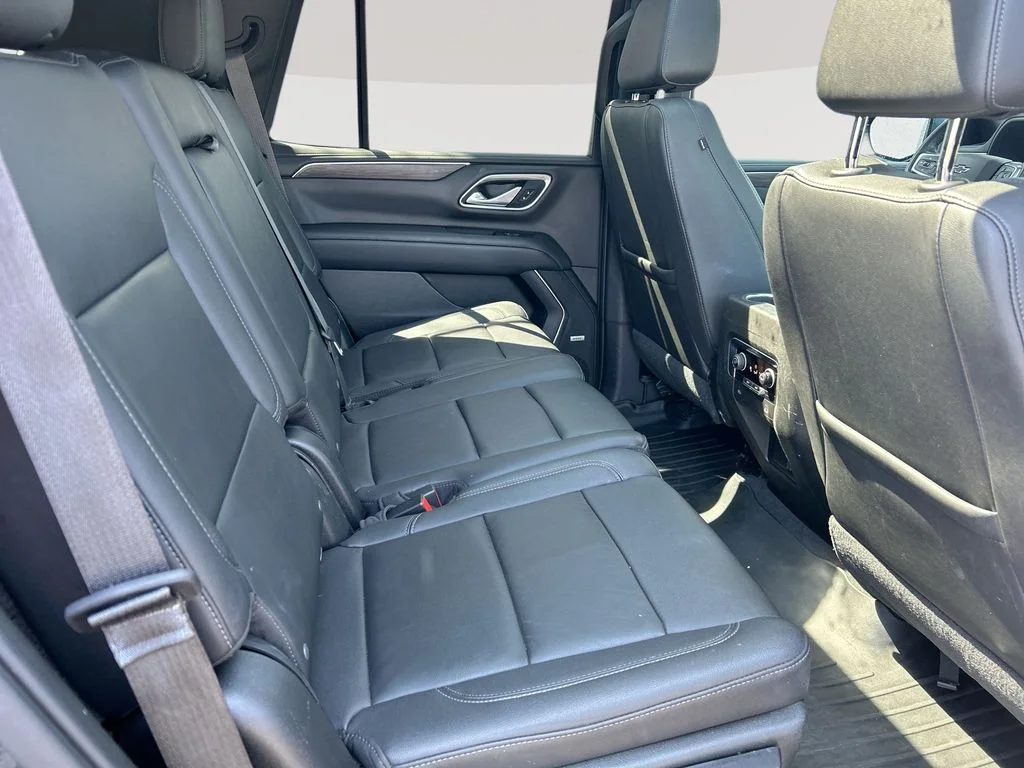 Used 2021 Gray Chevrolet Z71 image 31
