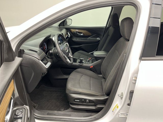 Used 2018 Summit White GMC SLE image 3