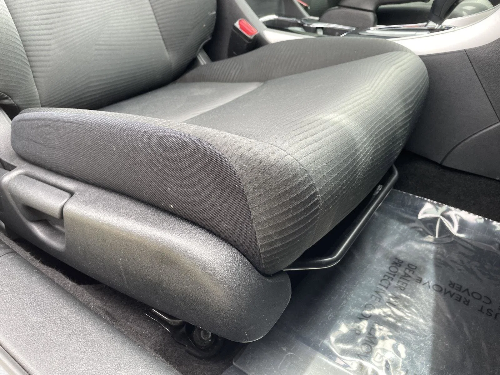 Used 2017 Lunar Silver Metallic Honda LX image 3