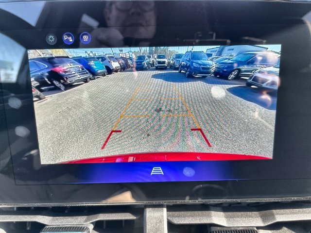 2027 Chevrolet Equinox photo 31 of 41