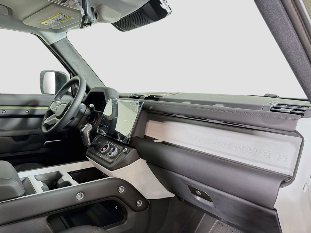 New 2026 Woolstone Green Land Rover S image 30