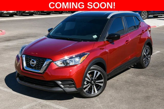 Used 2020 Red Nissan SV image 9