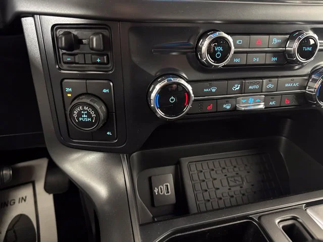 New 2026 Carbonized Gray Metallic Ford Tremor image 14