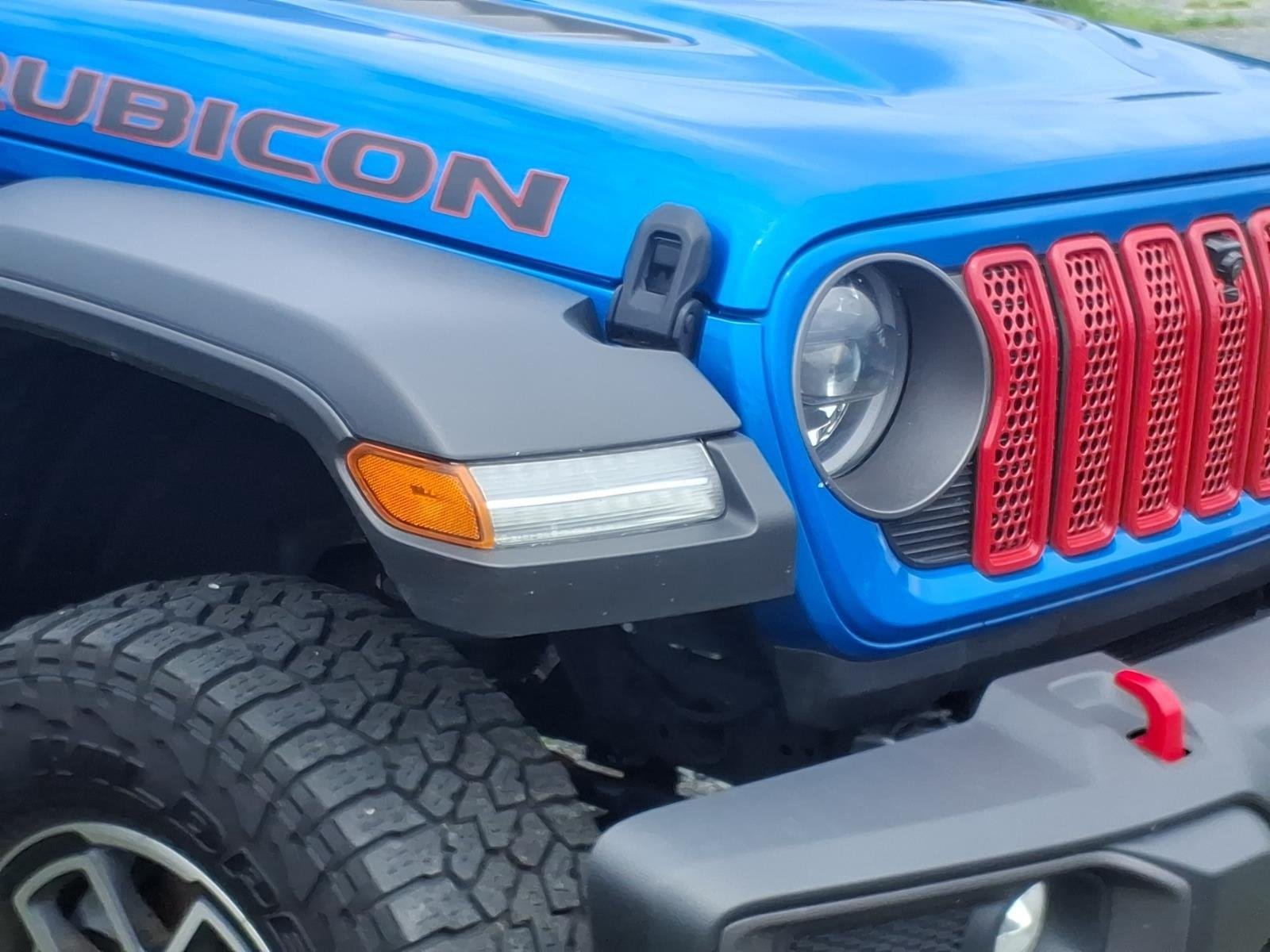 Used 2024 Hydro Blue Pearlcoat Jeep Rubicon image 6