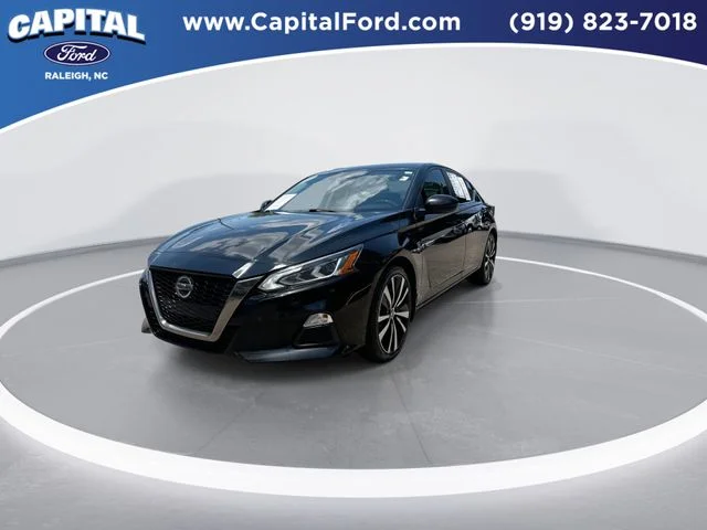 Used 2022 Black Nissan 2.5 SR image 4