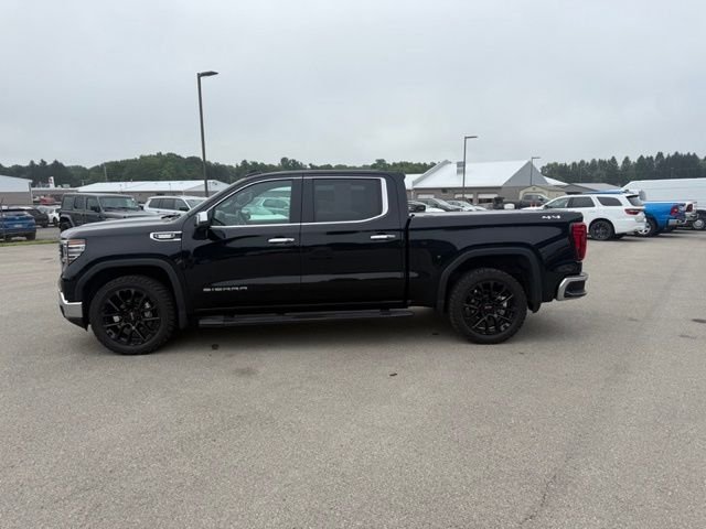 Used 2024 Black GMC SLT image 9
