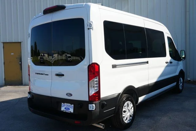 New 2026 Oxford White Ford Passenger Van XL image 3