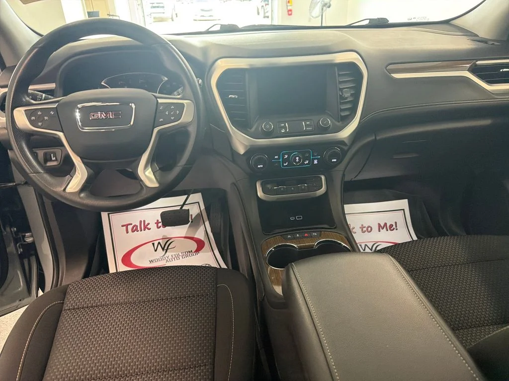 Used 2023 Silver GMC SLE image 17