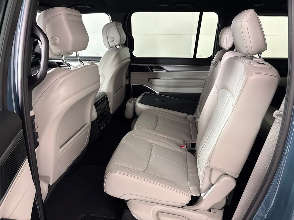 New 2026 Steel Blue Exterior Paint Jeep  image 27