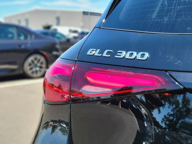 New 2026 Black Mercedes-Benz GLC 300 image 10