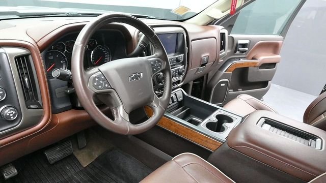 Used 2017 Gray Chevrolet High Country image 27