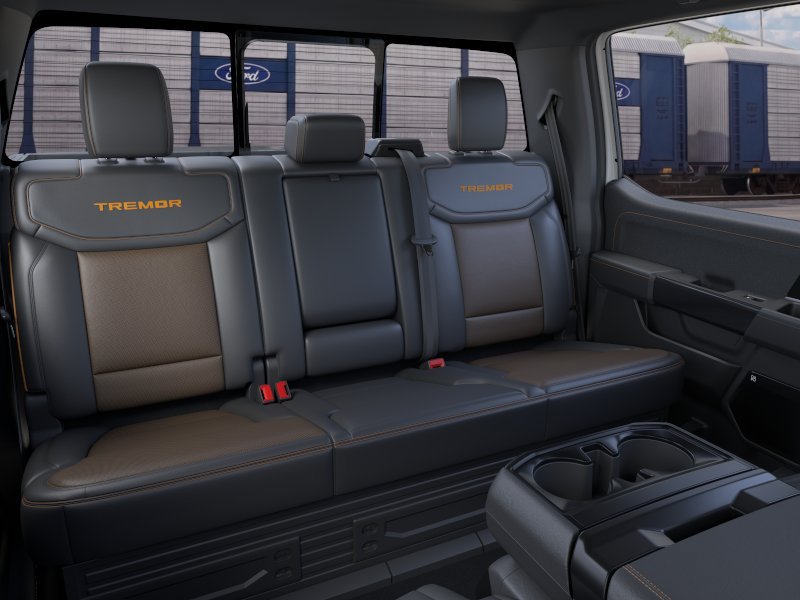 New 2026 Oxford White Ford Tremor image 11