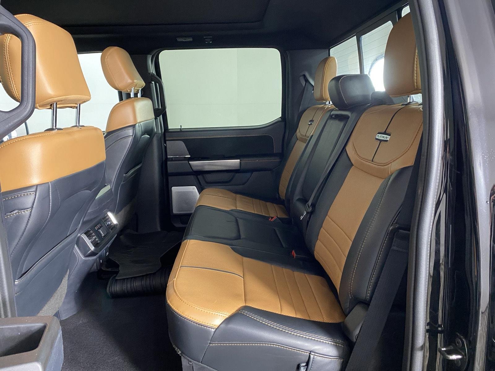Used 2023 Agate Black Ford Platinum image 26