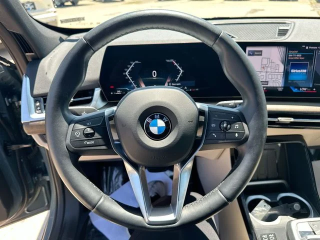 Used 2023 Green BMW xDrive28i image 14
