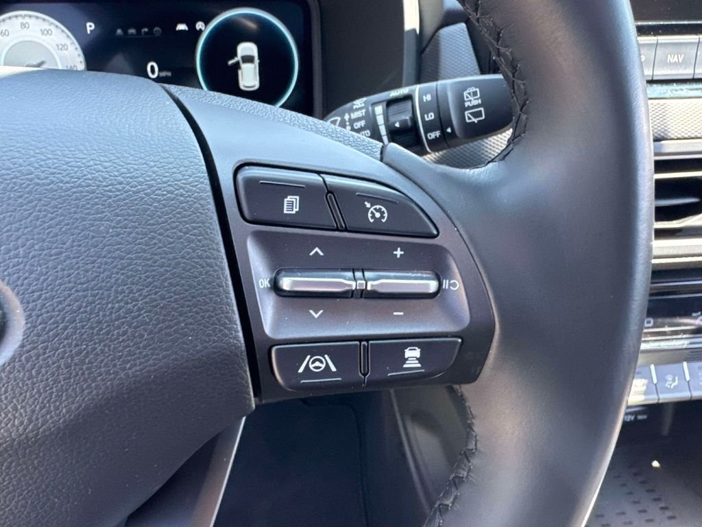 2022 Hyundai Kona Limited - Photo 24