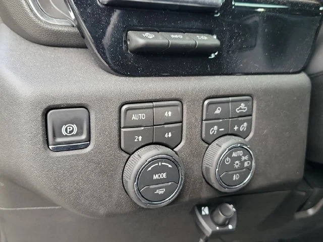 2025 Chevrolet Silverado 2500HD LTZ - Photo 25