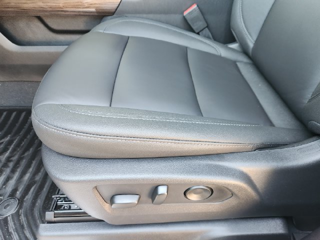 2026 Chevrolet Silverado 3500 HD LT - Photo 25
