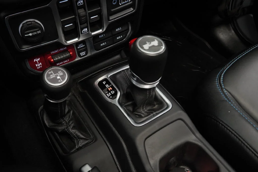 Used 2024 Silver Jeep Rubicon 4xe image 28