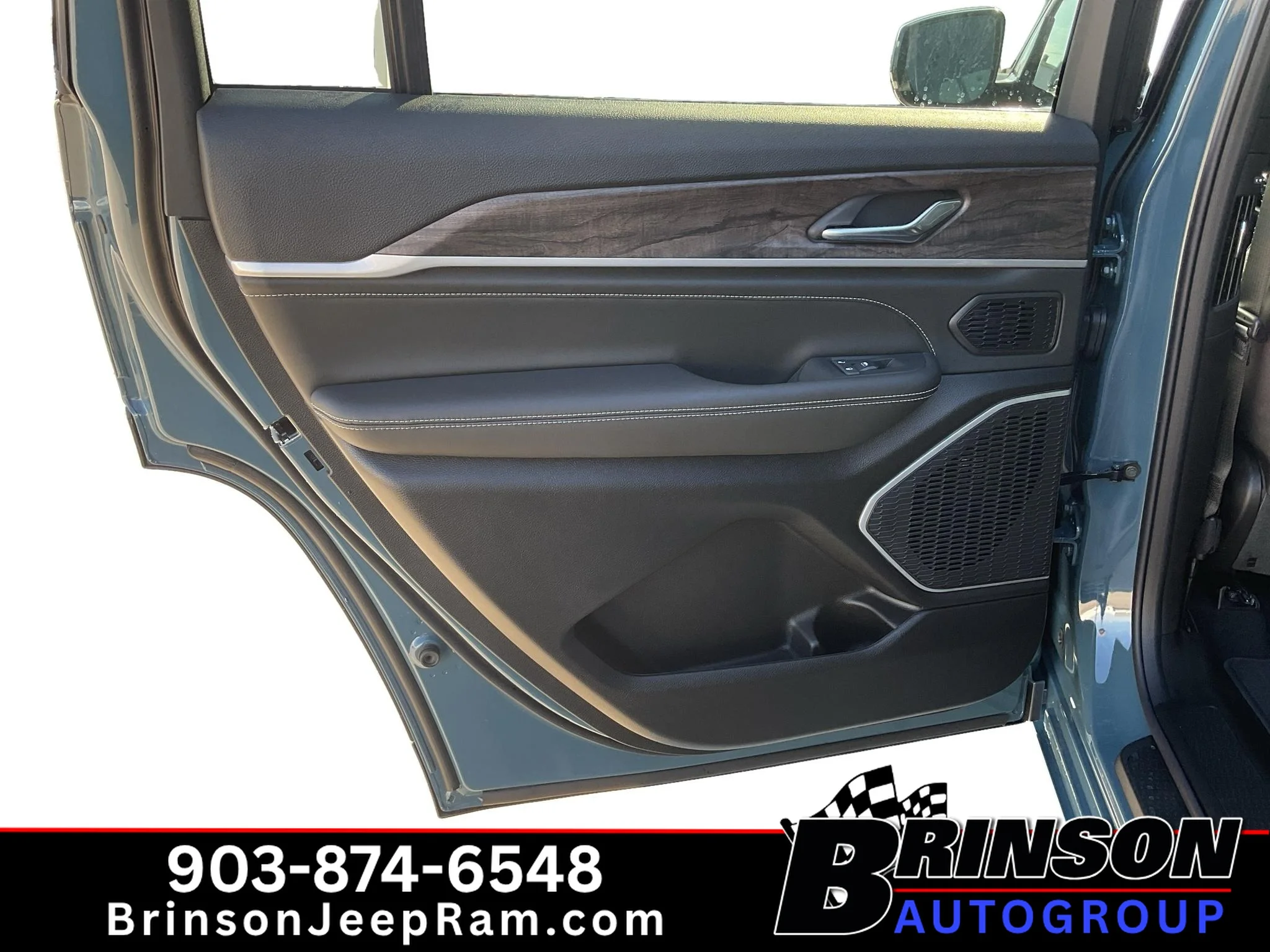 New 2027 Steel Blue Jeep Limited Reserve image 7