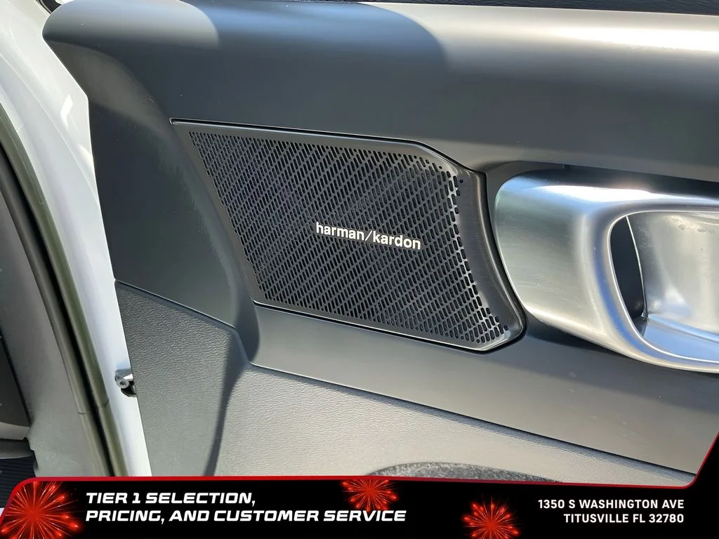 Used 2023 White Volvo Ultimate image 15