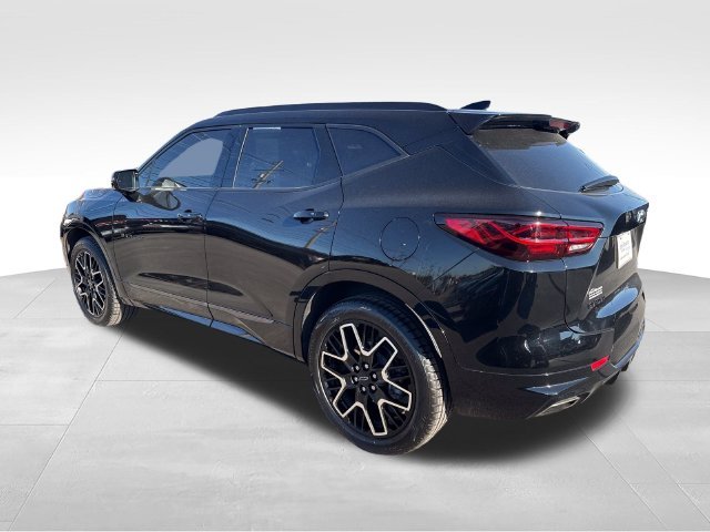 Used 2023 Black Chevrolet RS image 3