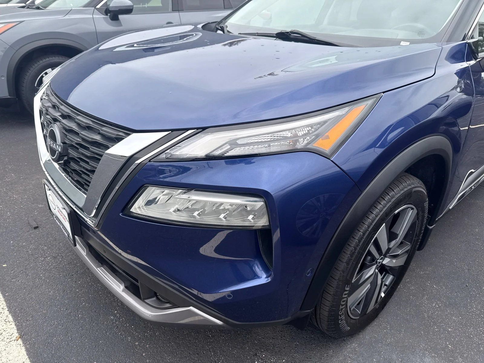 Certified Used 2022 Caspian Blue Metallic Nissan SL image 5