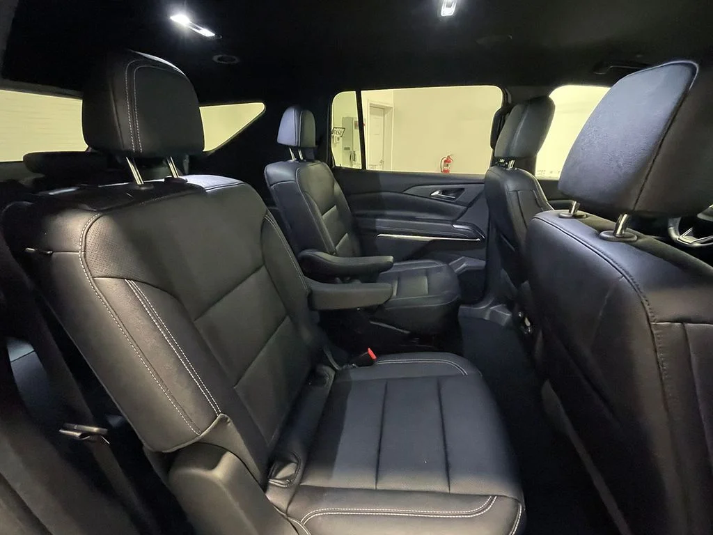 Used 2025 Gray Chevrolet LT image 26